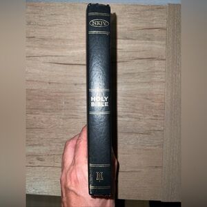 The Holy Bible: King James Version Gift Print Compact Black Bonded Leather